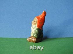 BRITAINS RARE VINTAGE 30s MINIATURE LEAD GARDEN GNOME SITTING CROSS LEGGED #171B