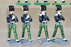 BRITAINS REPAINTED GORDON CAMERON IRISH BLACK WATCH HIGHLAND MARCHING PIPERS oa
