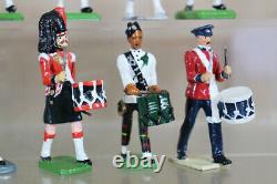 BRITAINS REPAINTED GORDON CAMERON IRISH BLACK WATCH HIGHLAND MARCHING PIPERS oa