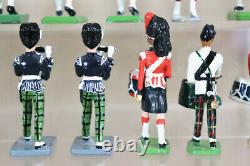 BRITAINS REPAINTED GORDON CAMERON IRISH BLACK WATCH HIGHLAND MARCHING PIPERS oa