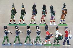 BRITAINS REPAINTED GORDON CAMERON IRISH BLACK WATCH HIGHLAND MARCHING PIPERS oa