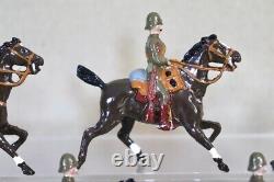 BRITAINS RE PAINTED BOER WAR BRITISH MOUNTED TROOPERS GALLOPING with OFFICER oc