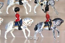 BRITAINS RE PAINTED BRITISH MOUNTED ROYAL SCOTS GREYS OFFICER SOLDIER COLOUR nw