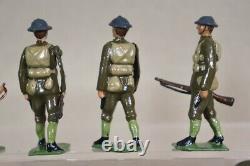 BRITAINS RE PAINTED BRITISH WWI INFANTRY SOLDIERS MARCHING with GENERAL oc