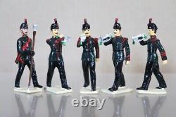 BRITAINS RE PAINTED ROYAL IRISH RIFLES MARCHING BUGLE BAND with DRUM MAJOR od