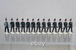 BRITAINS RE PAINTED ROYAL IRISH RIFLES REGIMENT MARCHING at the SLOPE oe