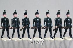 BRITAINS RE PAINTED ROYAL IRISH RIFLES REGIMENT MARCHING at the SLOPE oe