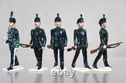 BRITAINS RE PAINTED ROYAL IRISH RIFLES REGIMENT MARCHING at the SLOPE oe