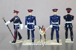 BRITAINS RE PAINTED ROYAL WARWICKSHIRE FUSILIERS MARCHING BAND with MASCOT od