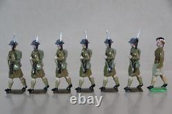 BRITAINS RE PAINTED WWI BRITISH BLACK WATCH HIGHLAND INFANTRY MARCHING od