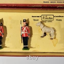 BRITAINS SOLDIERS 2148 Fort Henry Guard Canada Rare! Painted Metal Model N1