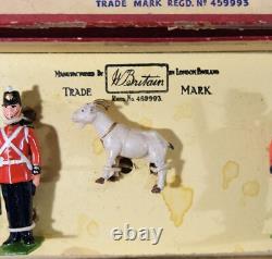 BRITAINS SOLDIERS 2148 Fort Henry Guard Canada Rare! Painted Metal Model N1