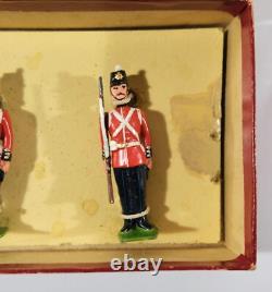 BRITAINS SOLDIERS 2148 Fort Henry Guard Canada Rare! Painted Metal Model N1