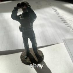 BRITAINS SOLDIERS 25026 RAF Lewis Gunner, Spotter & Sand Bag Emplacement WW2
