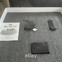 BRITAINS SOLDIERS 25026 RAF Lewis Gunner, Spotter & Sand Bag Emplacement WW2