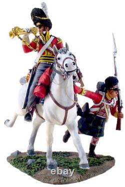 BRITAINS SOLDIERS 36061 Forward Gordon's No. 2 Scots Grey Bugler & Highlander