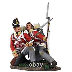 BRITAINS SOLDIERS 36130 Die Hard British 44th Foot Kneeling Wounded Figures
