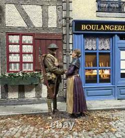 BRITAINS SOLDIERS WW1 23129 Bless You Village Woman Greeting U. S. Infantry