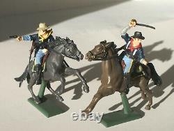 BRITAINS SUPER DEETAIL 5 US 7th Cavalry and 3 Indians