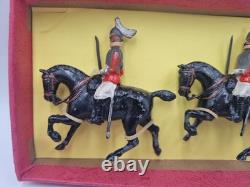 BRITAINS Set 1 The Life Guards 1897 Version with Officer with Tin Sabre RARE