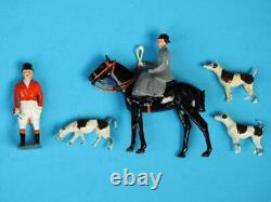 BRITAINS VINTAGE LEAD HUNT MEET SET MOUNTED STANDING HUNTSMEN WOMEN HOUNDS 20pc