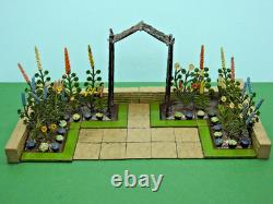 BRITAINS VINTAGE PRE-WAR 1930s MINIATURE LEAD GARDENING BOXED SET No. 9 MG