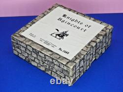 BRITAINS VNM BOXED LEAD KNIGHTS OF AGINCOURT 1954 No. 1660 MOUNTED KNIGHT