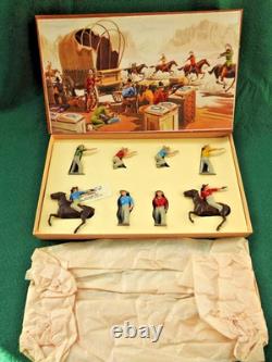 BRITAINS WILD WEST DUOCROWN RANGE MINT BOXED LEAD 1953 COWBOYS SET No. 22s