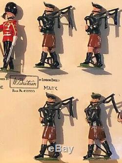 BRITAINS set # 2096 PIPES & DRUMS OF THE IRISH GUARDS boxed