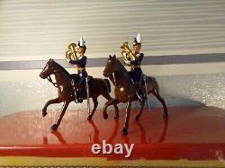 BRITAIN'S 9th LANCERS MOUNTED BAND, 12 LEAD SOLDIERS. IN ORIGINAL FITTED BOX