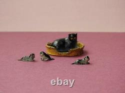 Barrett & Son London Vintage Lead Farm Series Cat In Basket & Three Rare Kittens