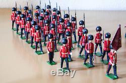 Britain's CHANGING OF THE GUARD Toy Soldiers no. 9424 COMPLETE SET vintage 1960s