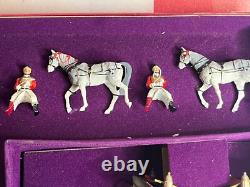 Britain's Lead Diecast Historical Series Set 9402 State Open Road Landau VGC