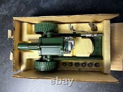 Britain's Ltd Model 18 Heavy Howitzer in its original box