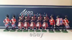Britains 00092 deetail ceremonial band bagpipes scots guards 2001 132