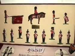 Britains 00105, Royal Guard of Honour, Queens Coy Grenadier Guards, Boxed, 54 mm