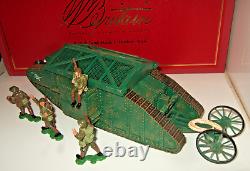 Britains 08946 British Tank Mark 1 Mother Male with 4 Figures in 132 Scale