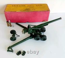 Britains 155mm Gun. Original Box with accessories. 1950s