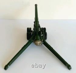 Britains 155mm Gun. Original Box with accessories. 1950s