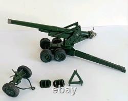 Britains 155mm Gun. Original Box with accessories. 1950s