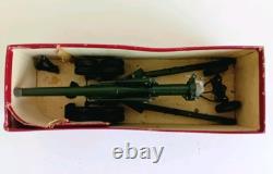 Britains 155mm Gun. Original Box with accessories. 1950s