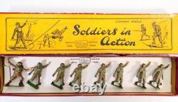 Britains 1612 Soldiers In Action. Bomb Throwers With Gas Masks