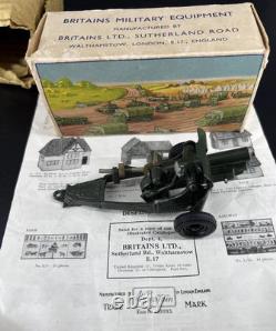 Britains 1725 4.5 Howitzer. VN Mint In Box c/w Packing, Shells & Leaflet