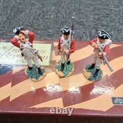 Britains 17281 British 52nd Regiment Of Foot Ready Standing Firing + Wounded