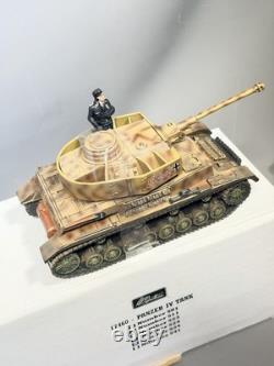 Britains 17460 Panzer IV Tank 534 with Commander New Boxed 1/32 Superb Piece