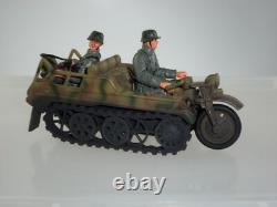 Britains 17586 German Army Infantry Normandy Kettengrad Military Vehicle + Crew