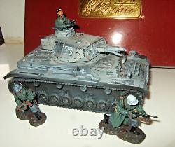 Britains 17600 WW2 Stalingrad, German Mk 1V Tank & Commander & 2 Figures in 54mm