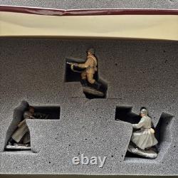 Britains 17603 Russian Red Army Infantry Rifle Squad Firing Stalingrad Set