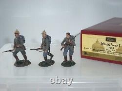 Britains 17655 German 84th Infantry Regiment Von Manstein Advancing Command Set