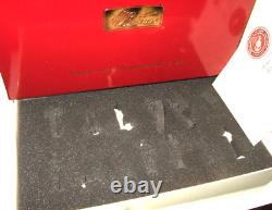 Britains 17780 U. S. Marine Corps 8th & 1 Drum & Bugle Corps 13 Piece in 54mm